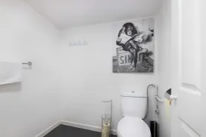 Heartlands Hospital 4 Bedroom House - Image 2