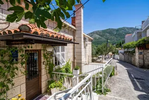Apartments & Rooms Mara & Petrunjela - Image 3