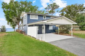 Remodeled Lake House on Lake Weir - Image 4