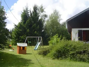 ITE DES CASCADES 14 Mennesker ved foden af CASACADES DU HERISSON - Image 2