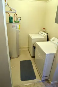 Herz des Dorfes!  Steinkamin, knorrigen Kiefer Interieur, eine echte Hütte! - Image 2