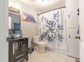 Mooresville Private apt. w/ high-end comfortable beds & modern amenities- Apt C - Image 2