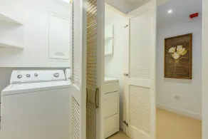 2 bd/3 ba condo with private patio, jacuzzi - Image 2