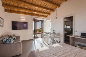 Nica Stone Dwelling - Image 4