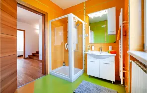 Gorgeous Home In Rovinjsko Selo - Image 3