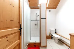 Smukt ombygget gammel laden tæt på Bourg D'Oisans - 19- / 21 voksne + 2 spædbørn - Image 4