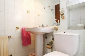 Nice 3 bedroom apartment - Image 2