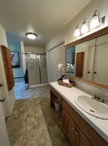 Yosemite's Cottage at Creek View Ranch - 30 Acres with Pond, Trails, & Wildlife - Image 5