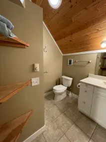 Beautiful, well maintained home on Lake Michigan at Indian Point! - Image 5