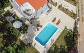 Beautiful Home In Turjaci - Image 4