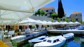 4 star Luxury Apartment With Private Swimming Pool and countryside and sea views - Image 5