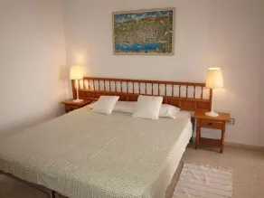 Lovely villa in the relaxing urbanisation of San Juan de Capistrano - Image 4