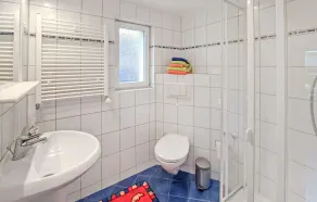 1 bedroom lovely home in Röddelin - Image 2