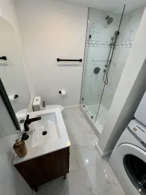 Upscale Unit 1 at Perrin Place - Image 3