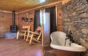 Cozy Horny Toad Log Cabin - Image 3