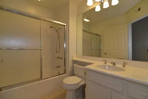 Irvine Resort Style 2 bedrooms/2 bathrooms furnished, 1 floor, attached garage - Image 3