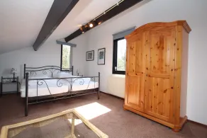 Maison individuelle de 95m2, exclusive sur le bord du parc, jardin 700m2 - Image 4