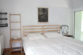 Indlogering i bemærkelsesværdig sted, stille med enestående udsigt - Image 3