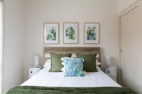 Work & Unwind in Comfort: Ballarat 2 bed Apartment - Image 4