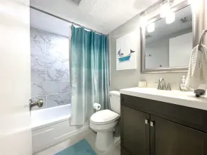 DOLPHIN HOUSE  - Image 4