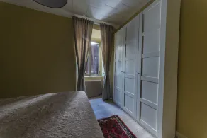 \"La maison colorée\" du ghetto dans un palais des années 700 - Image 5