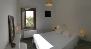 Cosy Philoxenia: Best Location, Great View & Superb Pool - Image 4