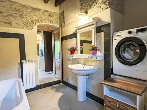 Elegante appartamento con piscina, WIFI, TV, patio, animali ammessi e vista panoramica - Image 3