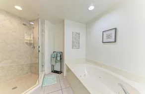 3 Bedroom-Beachfront Condo with Most Amazing Sunset Views of the Gulf - Image 4