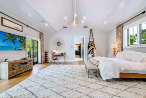 Private Luxury Waterfront Estate 🌿 Step into the Jubilee Sanctuary.  - Image 4