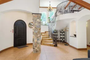 The Wine Away-Luxury Retreat for 20 w/jacuzzi - Image 2