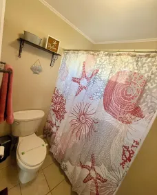 Large 5BR for 15 Game Room Pet Friendly Stay - Image 4