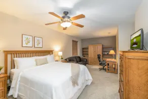 Golf Front Home with Mountain Views, Heated Pool, Fun Game Room, BBQ, VR Tour - Image 5