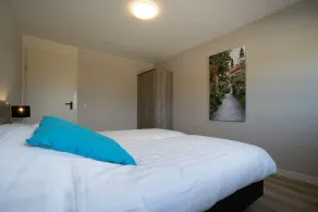 Luxury flat overlooking the marina for 10 people. - Image 3