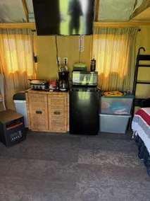 Seasonal Cabin - Image 4