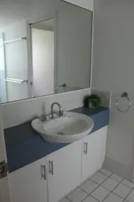 Excellent Position! 64 Edmund Street\nSo close to the Kings beach & Park - Image 5