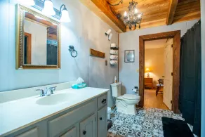 Serene Mtn cabin, views, hot tub, skiing, hiking, close to Asheville  - Image 2