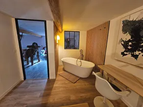 Loft, Design collection, artist's studio, 15' from beaches and Montpellier center  - Image 3