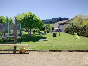 Spacious lodging in nature with fireplace and outdoor activities - Image 2