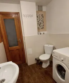 Stunning 1-Bed Apartment  riga - Image 2