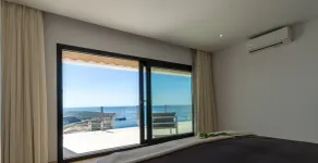 Villa Royal, modern villa with private heated pool and sea view - Image 4