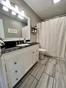 *New* Welcome to the Cheerful 2 Bedroom Duplex - Image 2