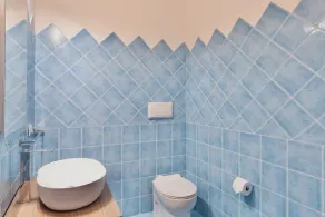 Two-room apartment of approximately 28 m2, located on the ground floor or first floor with sea view, composed of a living room with kitchenette, double sofa bed, double bedroom (joinable single beds), bathroom, balcony or veranda. Some apartments may hav - Image 3