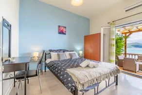 Nikos Seaside Apartment - Image 5