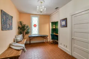 Historic Home, Perfect for Special Occasions, 3 Master Suites, Steps to Sites, $300 in Free Tickets! - Image 3