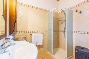 Holiday Home \"Villa Gabri\" with Pool, Garden & Terrace - Image 4