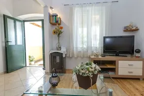 Beachfront Holiday House Zita - Image 2