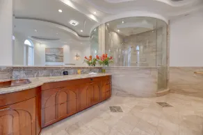 Private Pier, Main+Guest House | Luxe Waterfront Home | Bay Estate by AvantStay - Image 3