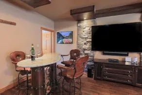 Indoor Saltwater Heated Pool w/ Tennis & Multi-Sport Court, Burk's Falls - Image 2