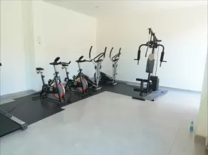 Apartamento full amoblado excelente ubicacion - Image 2