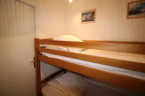 Ski-in/ski-out & foot of the slopes, 2nd floor, view open, balcony, tv, ski locker, 23m² - Image 3
